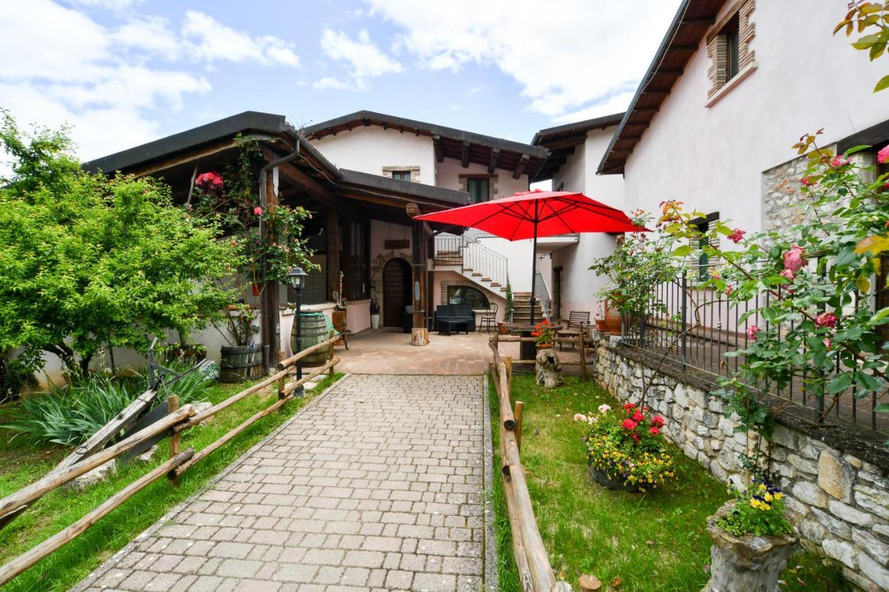 Agriturismo Valle Tezze Cascia Exteriér fotografie